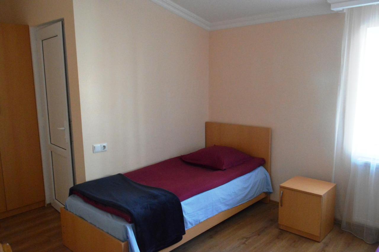 Guest House Qubi Kazbegi Kültér fotó